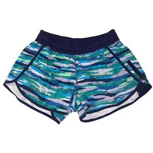 Lululemon Tracker Shorts III Seven Wonders Multi / Hero Blue Pattern Print 10